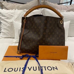 Louis Vuitton Artsy